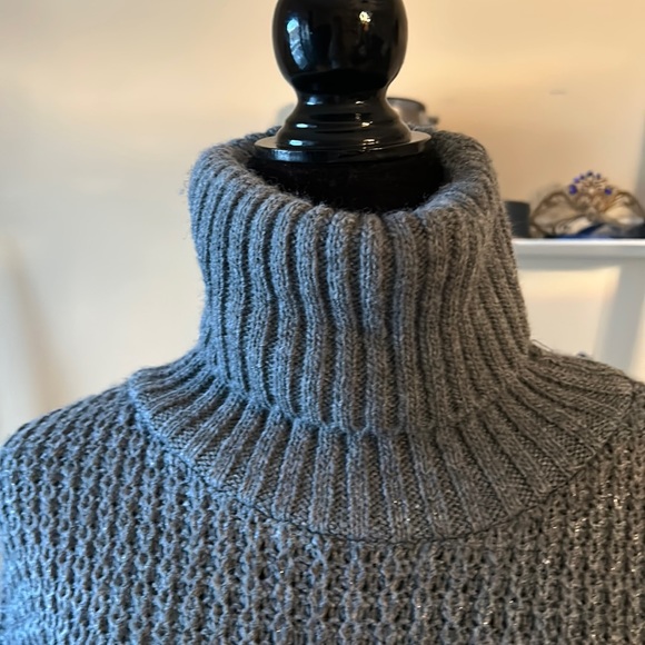 ANGELA MARA made in Italy oversized turtleneck size small/medium - Picture 3 of 10